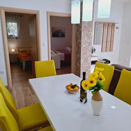 Apartment 4* With Big Terasse Selce
